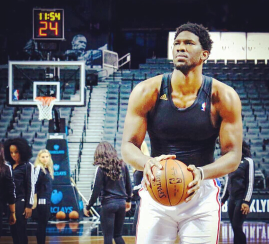 心球员的持 心球员的持